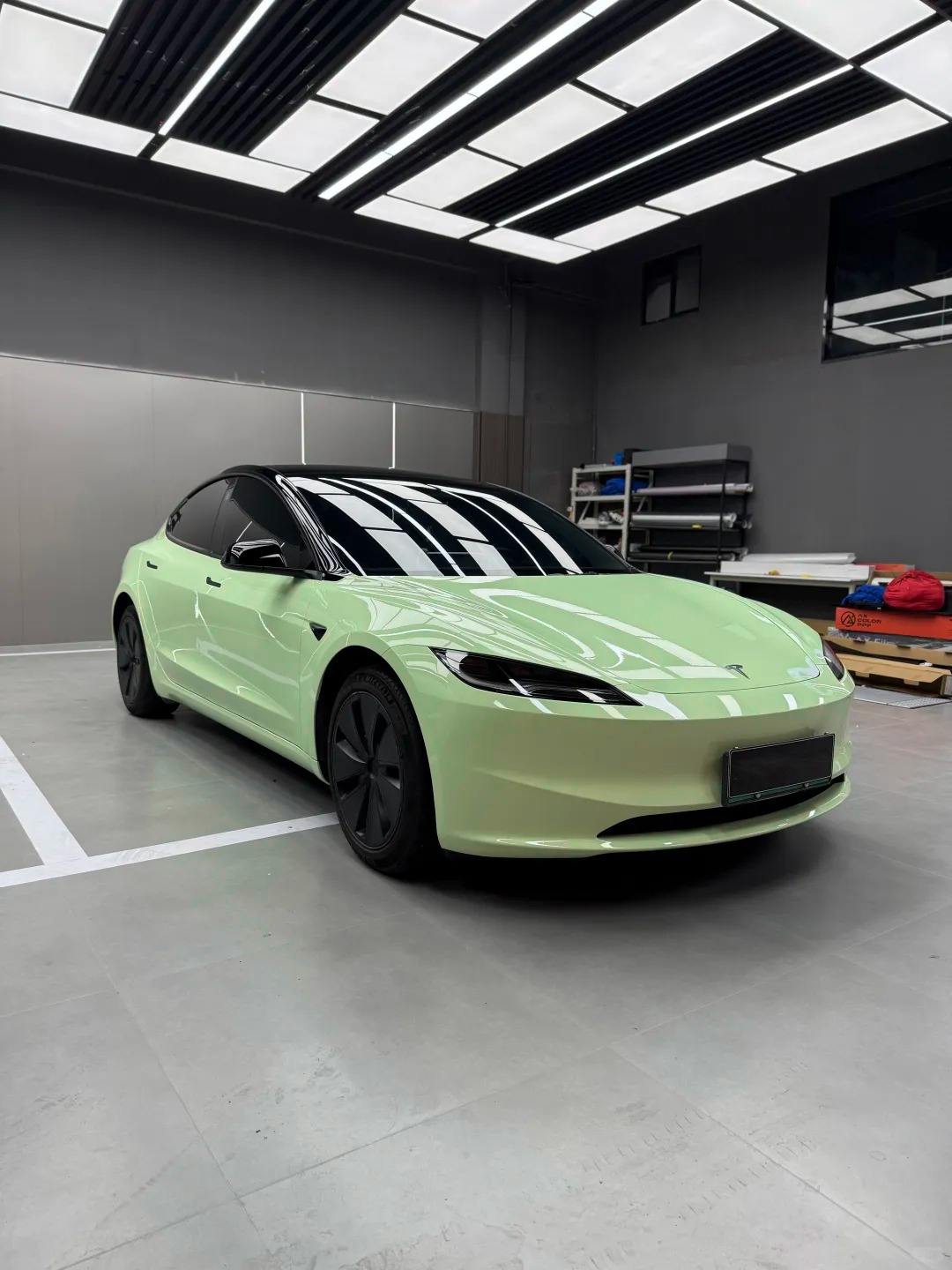 Ravoony Basic PET Gloss Avocado Green Car Vinyl Wrap review Lucas Harris