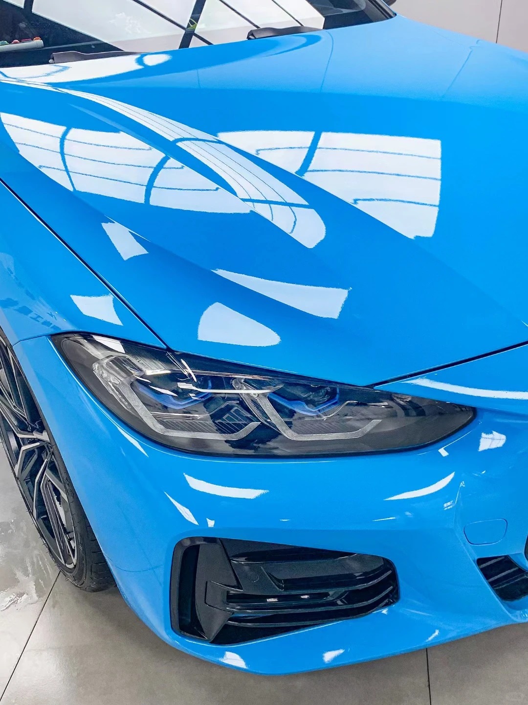 Ravoony Basic PET Glossy Crystal Blue Sky Car Vinyl Wrap review OceanWrap Studio