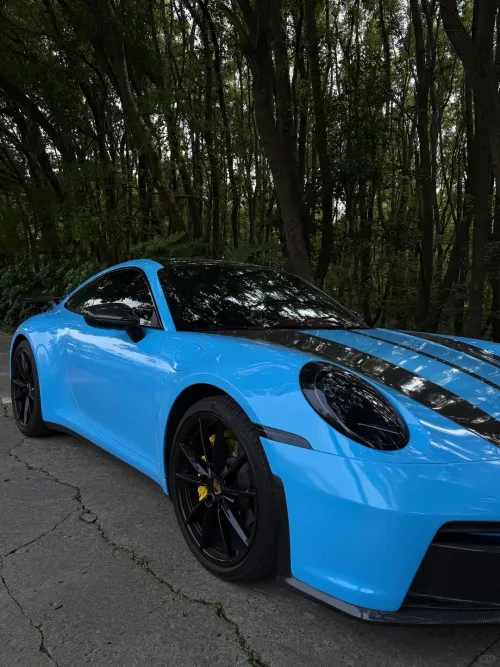 Ravoony Basic PET Glossy Crystal Blue Sky Car Vinyl Wrap review 