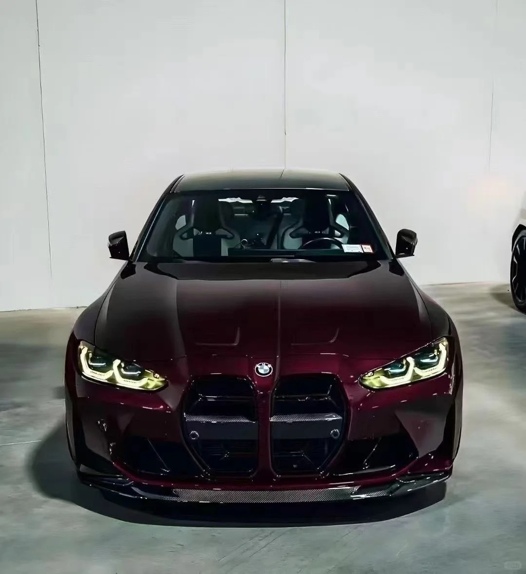 Ravoony Plus PET Gloss Glaze Black Red Vinyl Wrap review Alonzo Morones 01