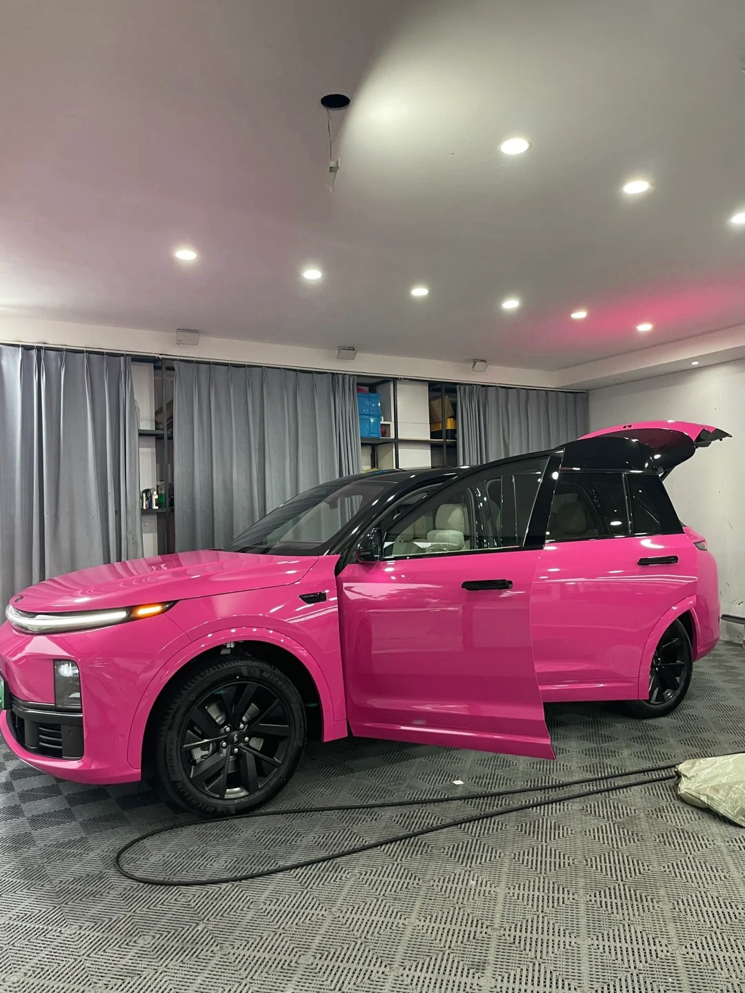 Ravoony Basic PET Glossy Crystal Rose Red Vinyl Car Wrap review Luxe Wrap