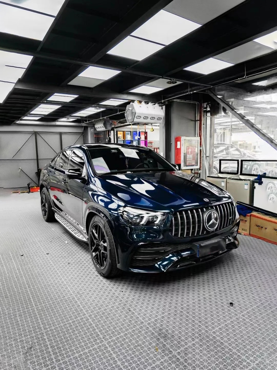 Ravoony Basic PET Glossy Crystal Midnight Blue Car Wrap review Precision Wrap Studio