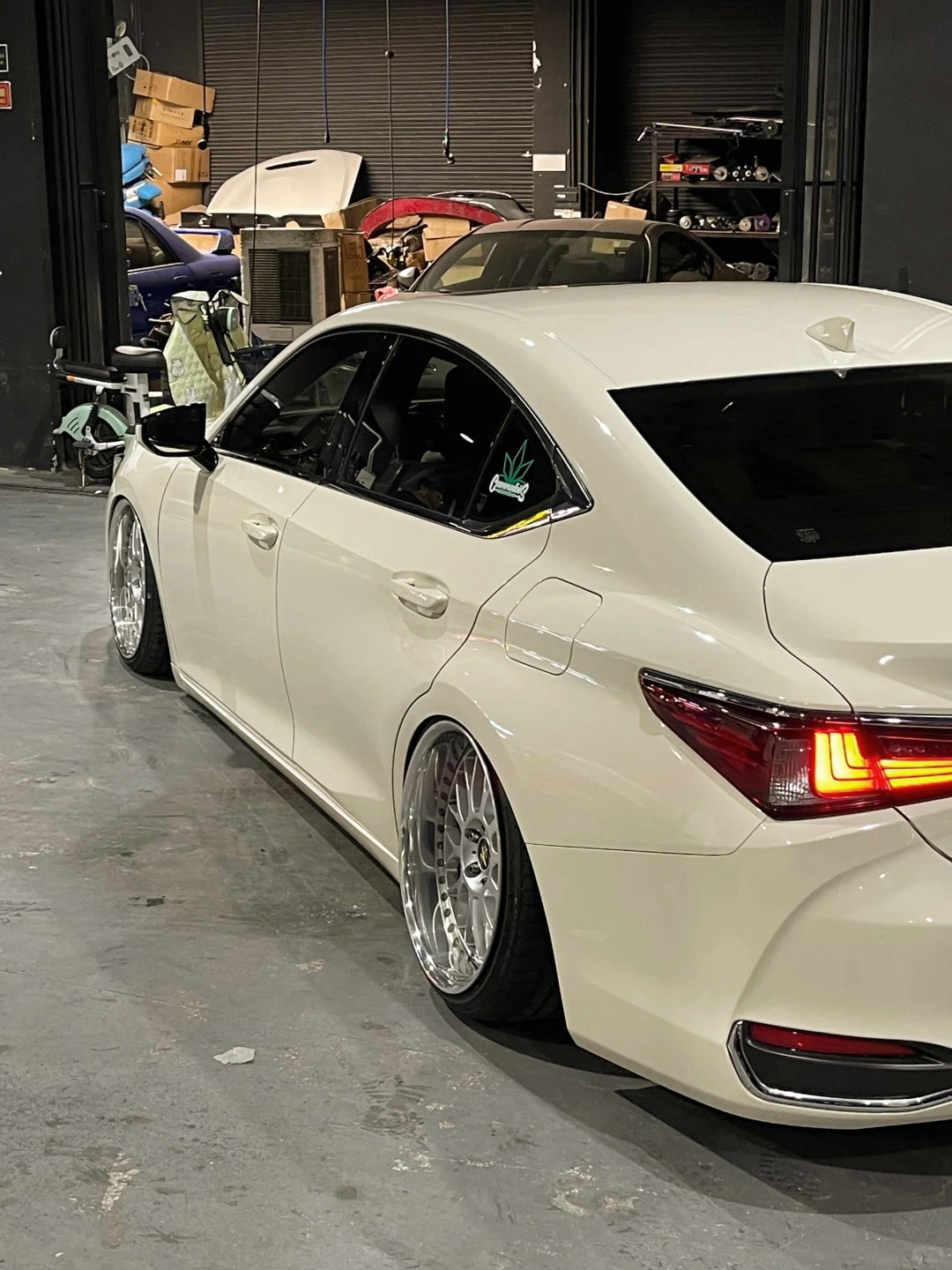 Ravoony Basic PET Glossy Khaki Milan Car Vinyl Wrap review TerraWraps Studio