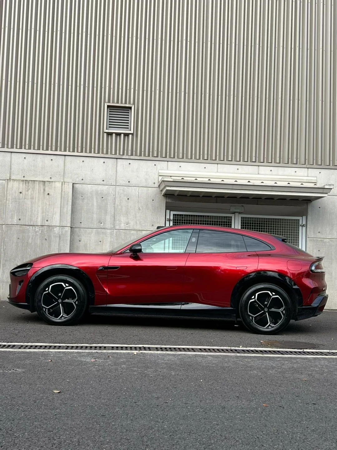 Ravoony Plus PET Tesla Gloss Midnight Cherry Red Vinyl Car Wrap review 1