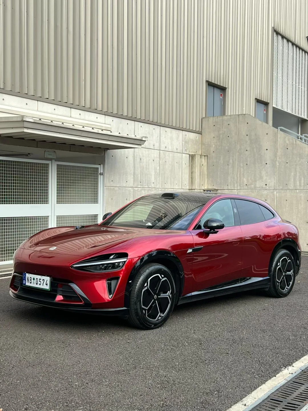 Ravoony Plus PET Tesla Gloss Midnight Cherry Red Vinyl Car Wrap review 2