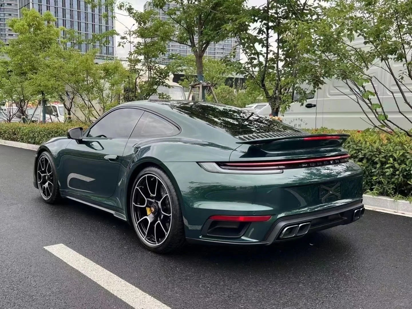 Ravoony Plus BMW Gloss British Racing Green Vinyl Car Wrap review 1