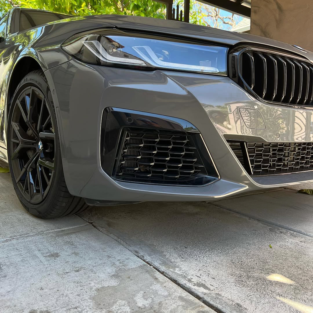 Ravoony Plus BMW Gloss Bernina Grey Car Vinyl Wrap review Jason Basilaia 01