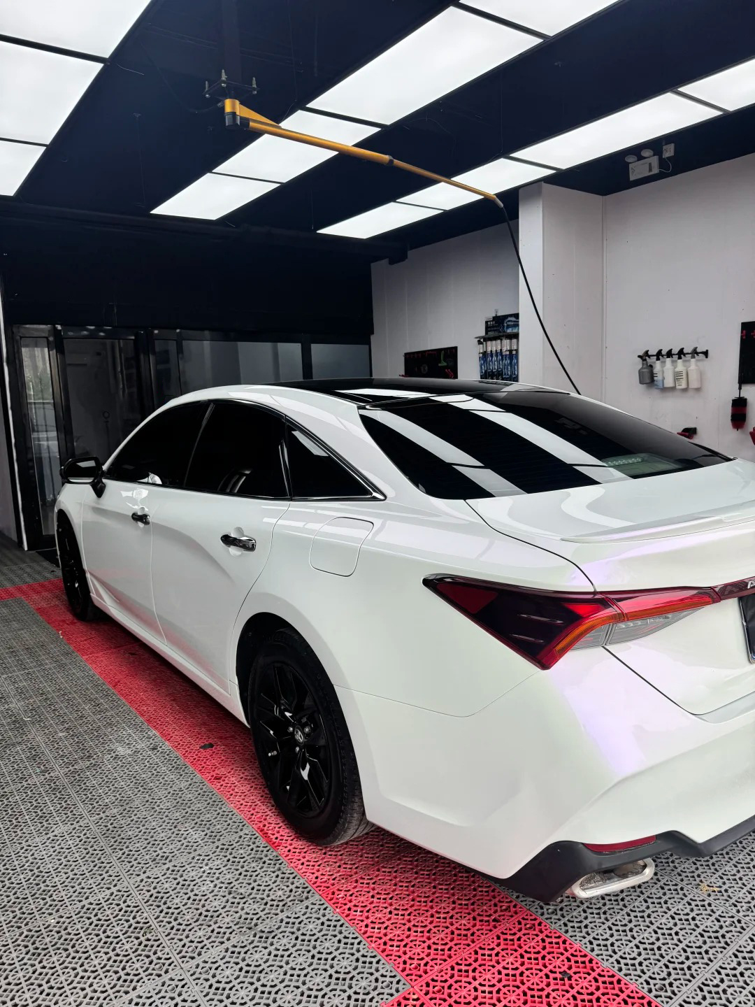 Ravoony Plus PET Glossy White to Purple Vinyl Car Wrap review Anya Petrova 01