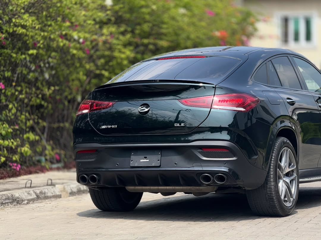 Ravoony Plus PET Gloss Pearlized Benz Emerald Green Car Vinyl Wrap review Ryan Fisher 01