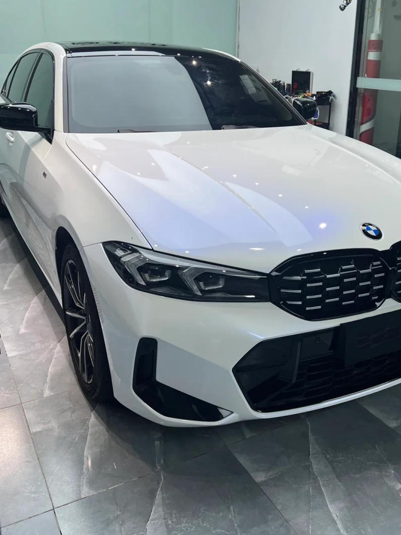 Ravoony Plus PET Glossy White to Blue Car Vinyl Wrap review Vertex Visions 00