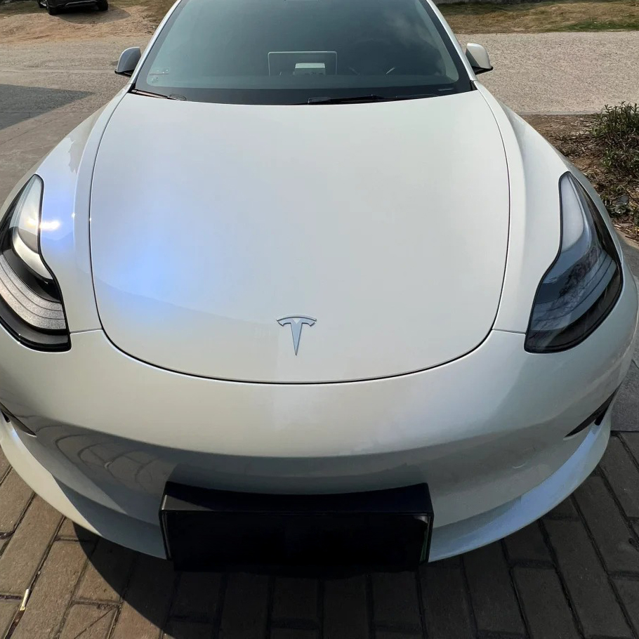 Ravoony Plus PET Glossy White to Blue Car Vinyl Wrap review Ava Thompson 00