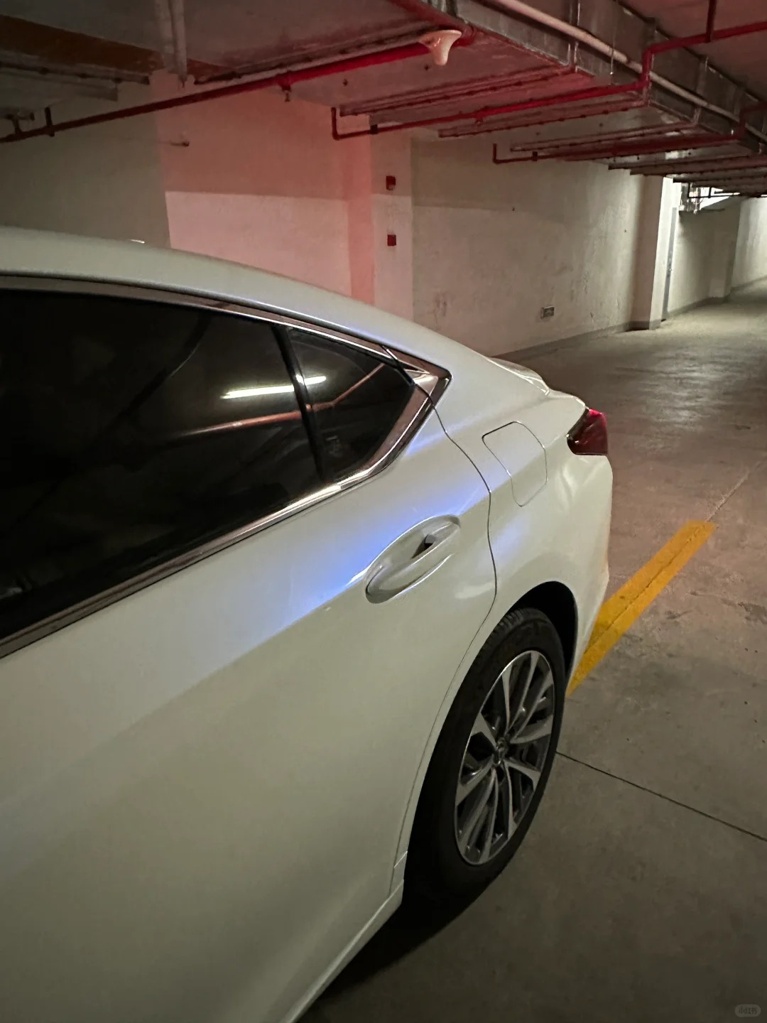 Ravoony Plus PET Glossy White to Blue Car Vinyl Wrap review Zoe Richardson 03