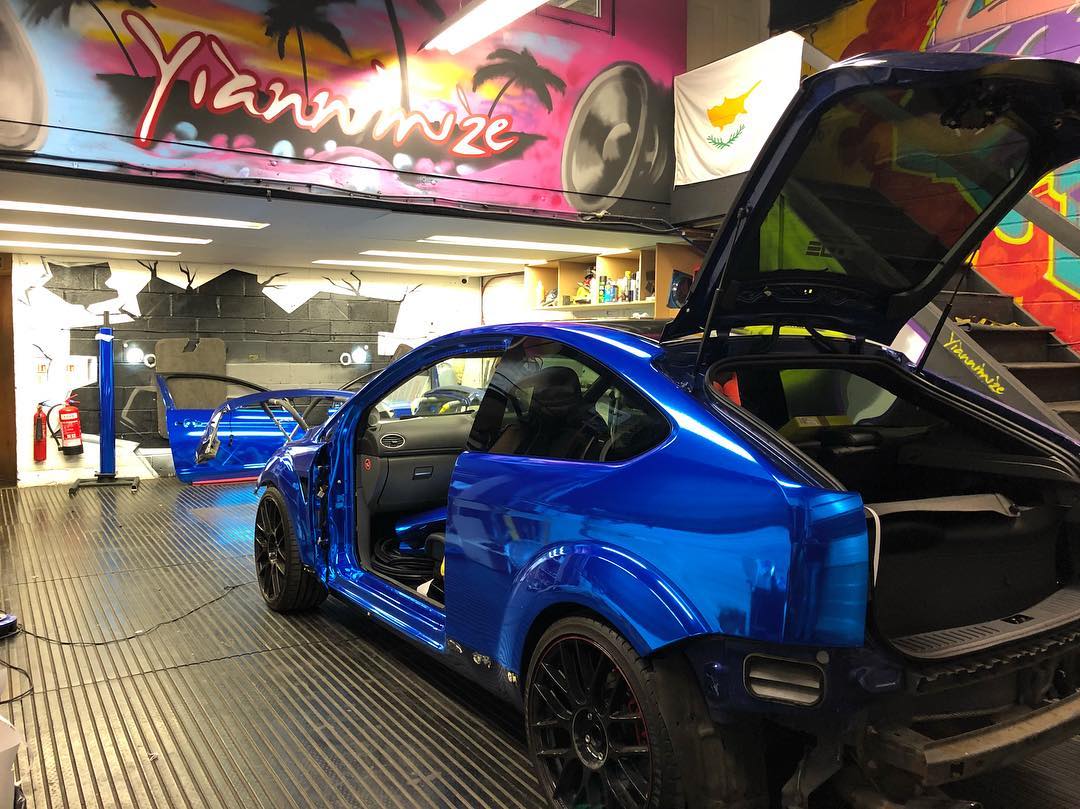 Ravoony Plus PET Glossy Chrome Blue Car Vinyl Wrap review Charlotte Bennett 01