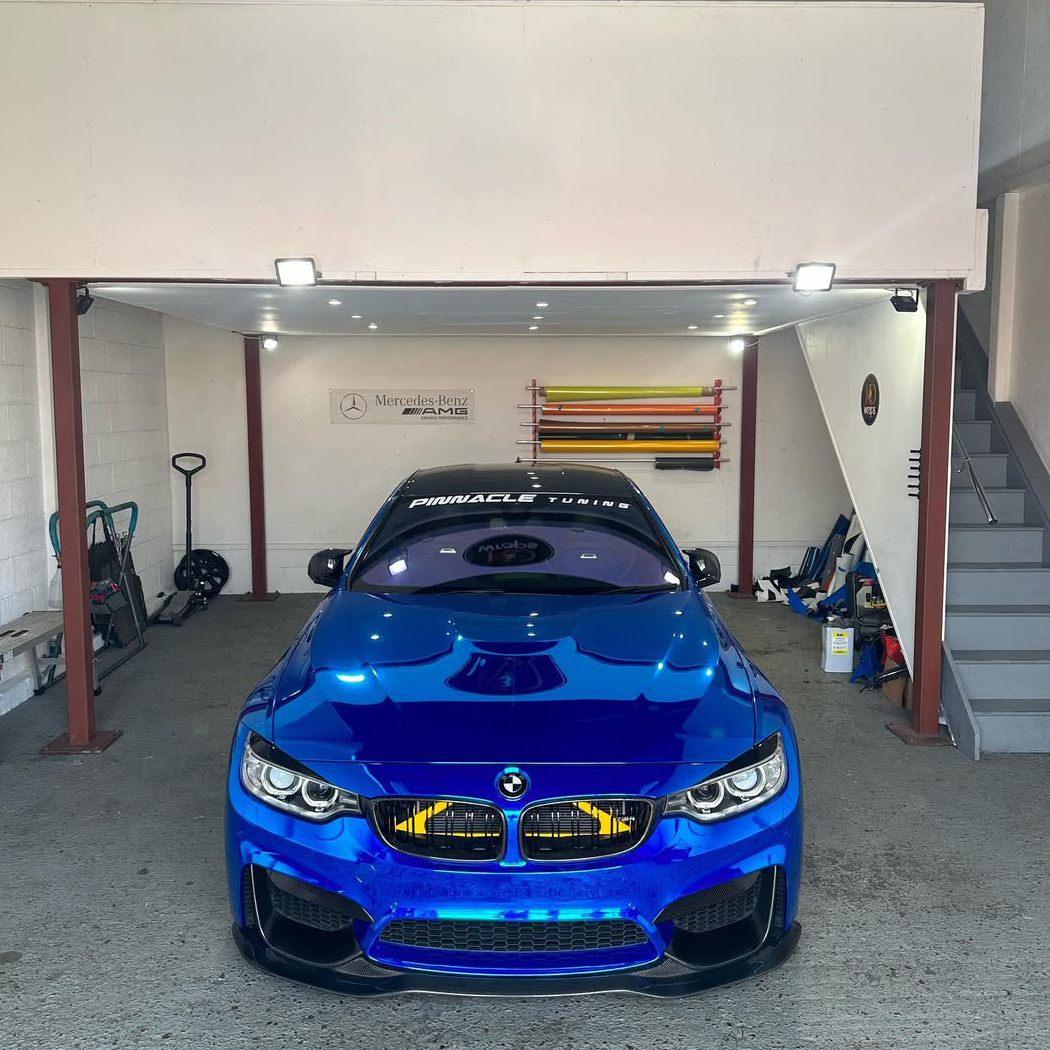 Ravoony Plus PET Glossy Chrome Blue Car Vinyl Wrap review Eclipse Finish Garage 00