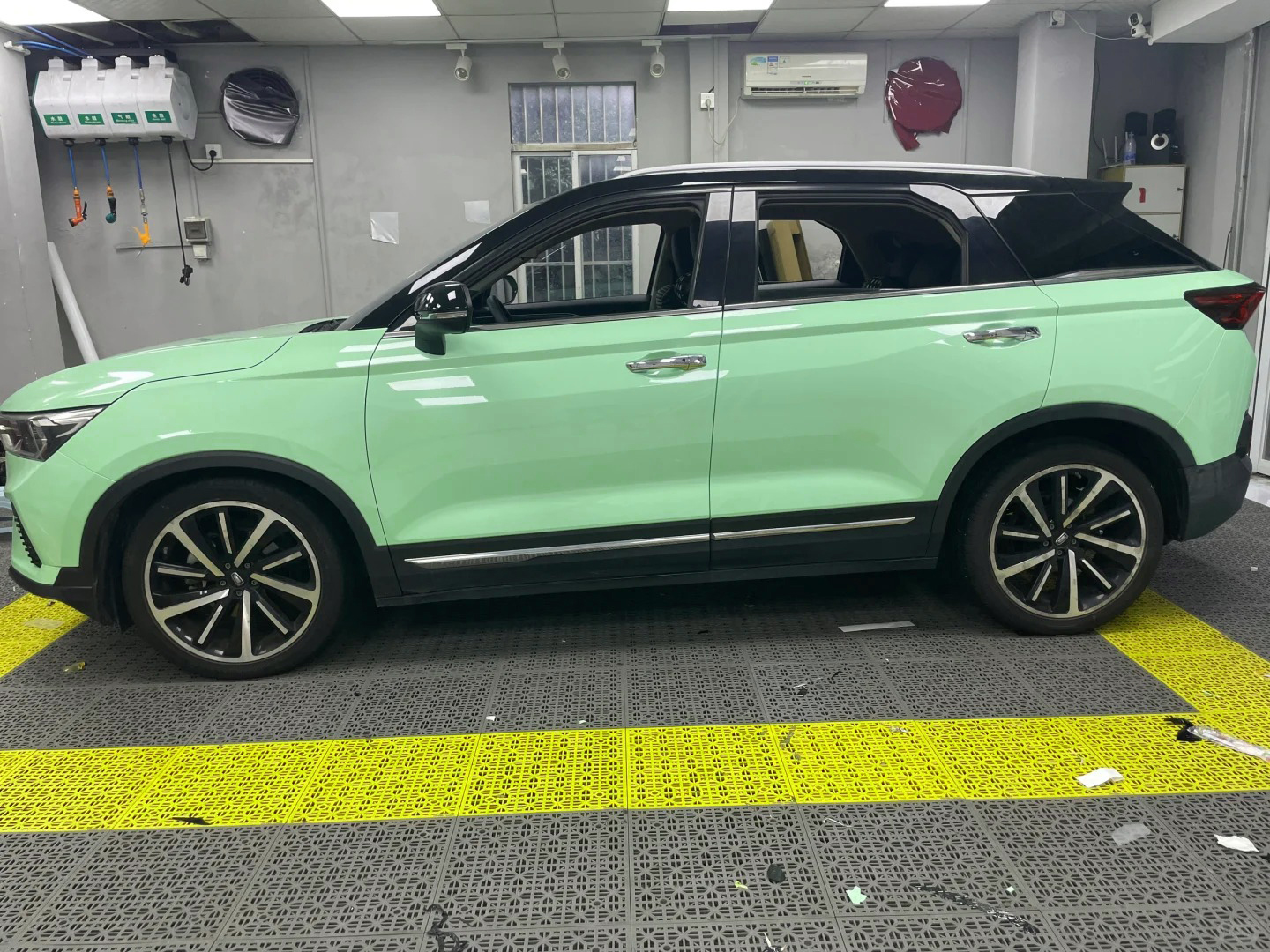 Ravoony Plus PET Ferrari Gloss Moss Green Vinyl Car Wrap review Prism Autoworks 00