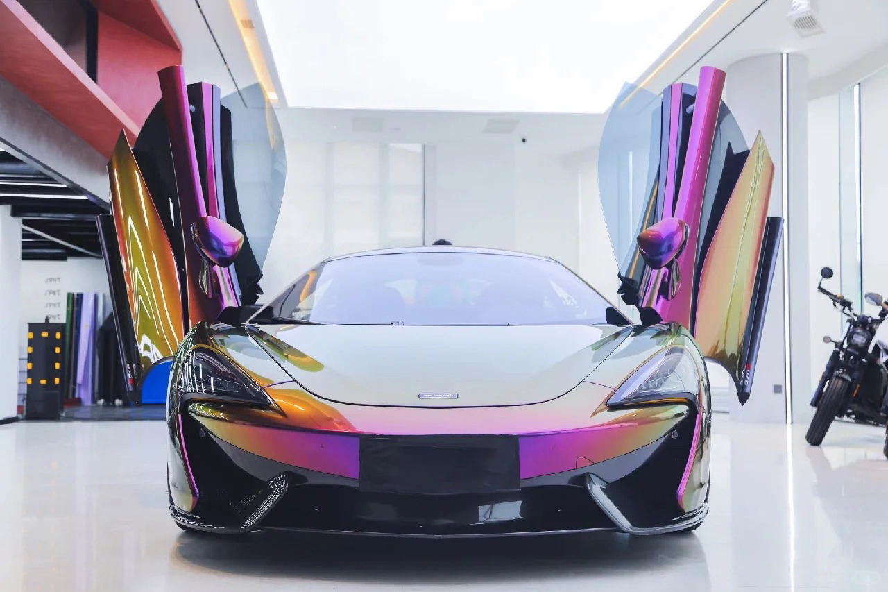 Ravoony Plus PET Gloss Magic Colored Purple Chameleon Wrap review Horizon Vinyl Specialists 05