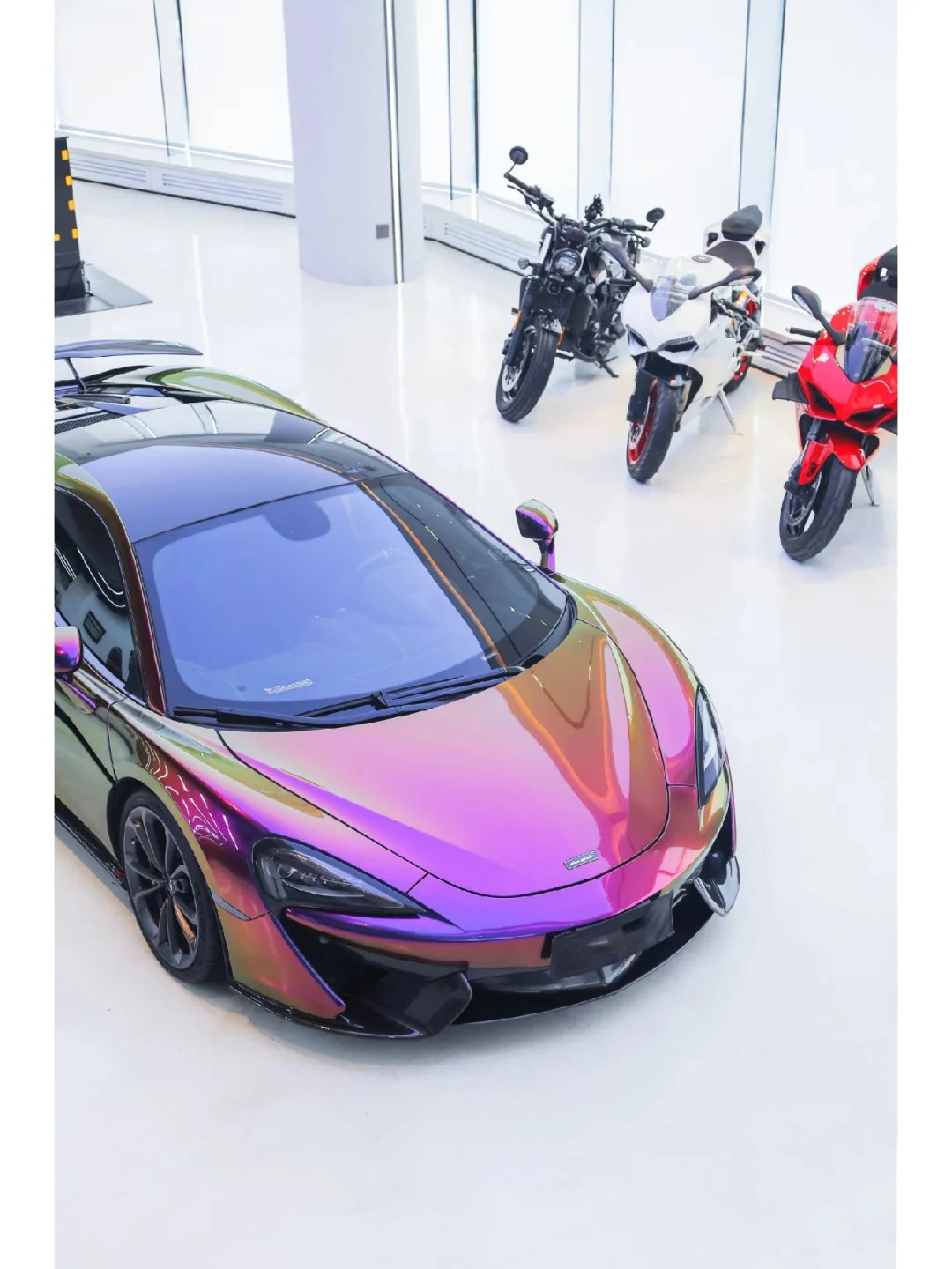 Ravoony Plus PET Gloss Magic Colored Purple Chameleon Wrap review Horizon Vinyl Specialists 02