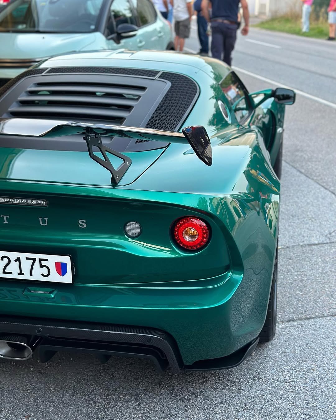 Ravoony Plus PET Metallic Paint Emerald Green Car Vinyl Wrap review SpectraFX Pro 04