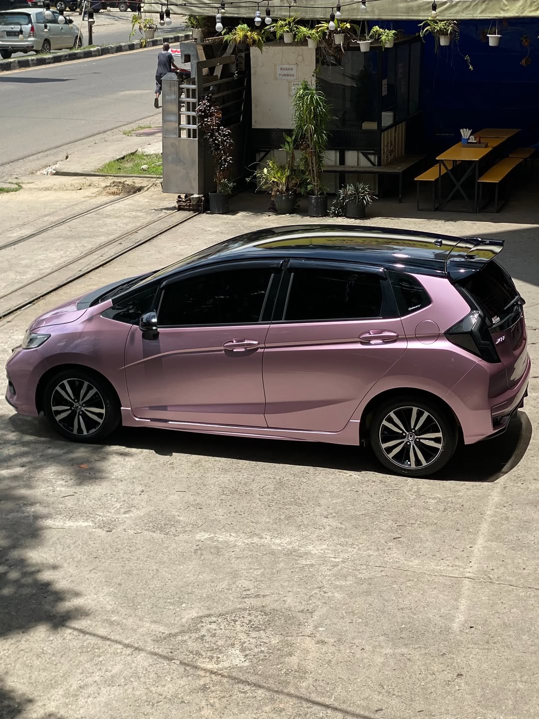 Ravoony Plus Bentley Gloss Passion Pink Vinyl Car Wrap review Nova Shield Wraps 05