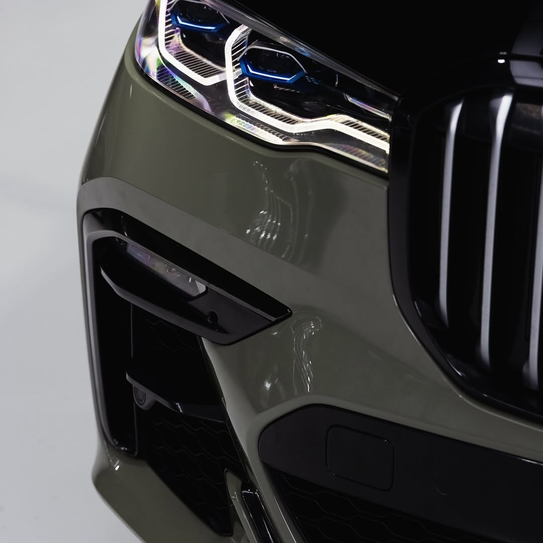 Ravoony Plus PET Gloss Khaki Green Car Vinyl Wrap review Reflect Customs Pro 01