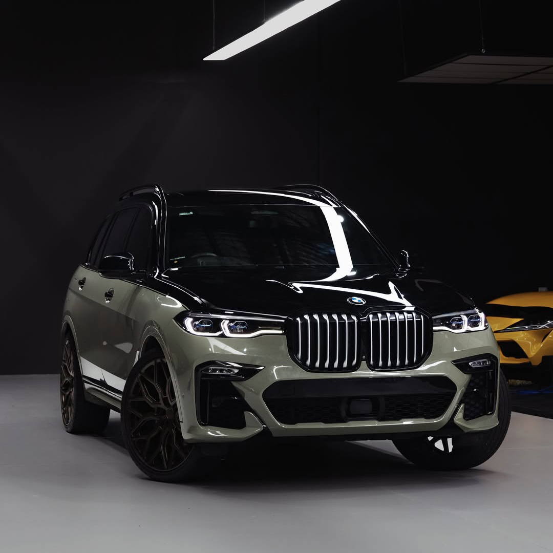 Ravoony Plus PET Gloss Khaki Green Car Vinyl Wrap review Reflect Customs Pro 02