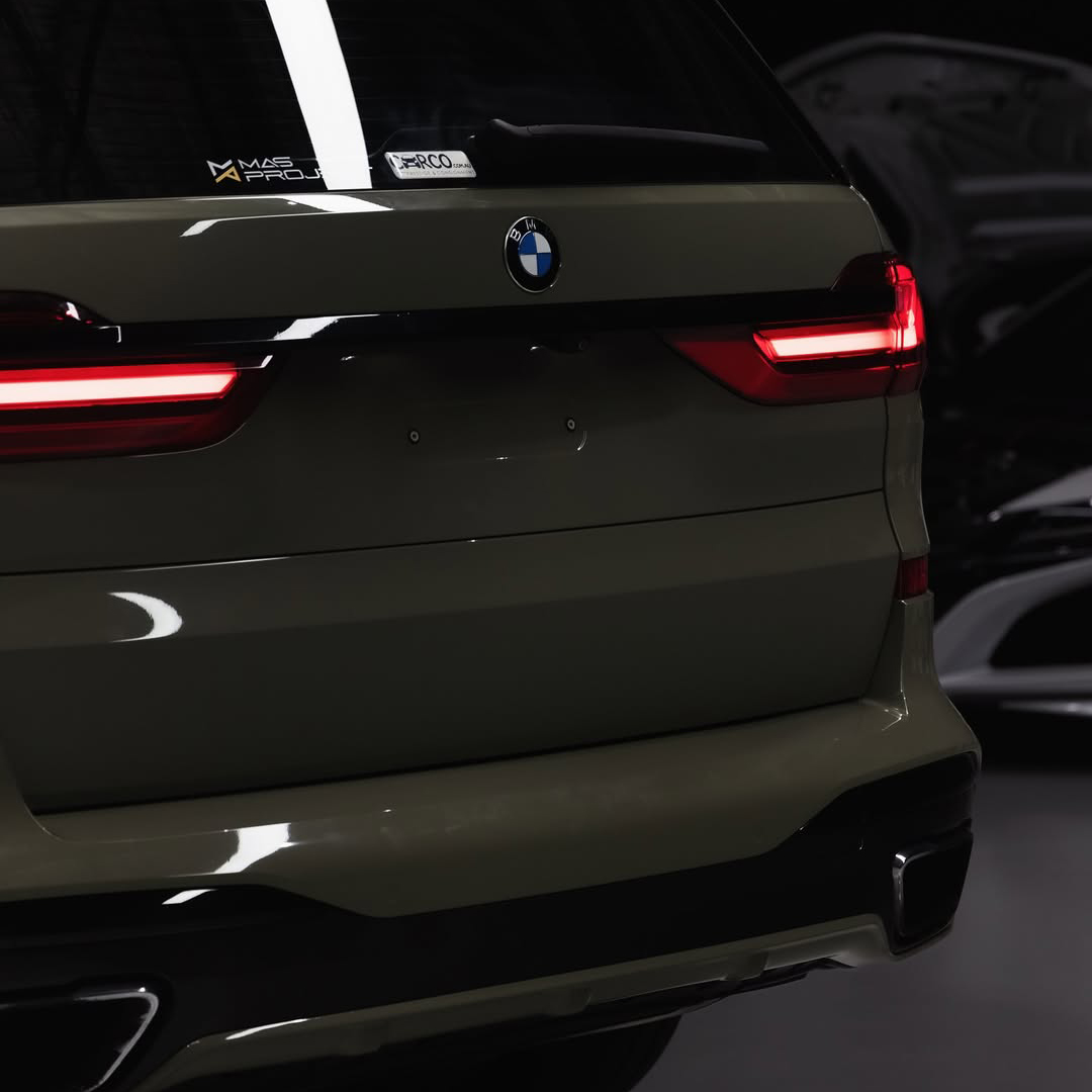 Ravoony Plus PET Gloss Khaki Green Car Vinyl Wrap review Reflect Customs Pro 05