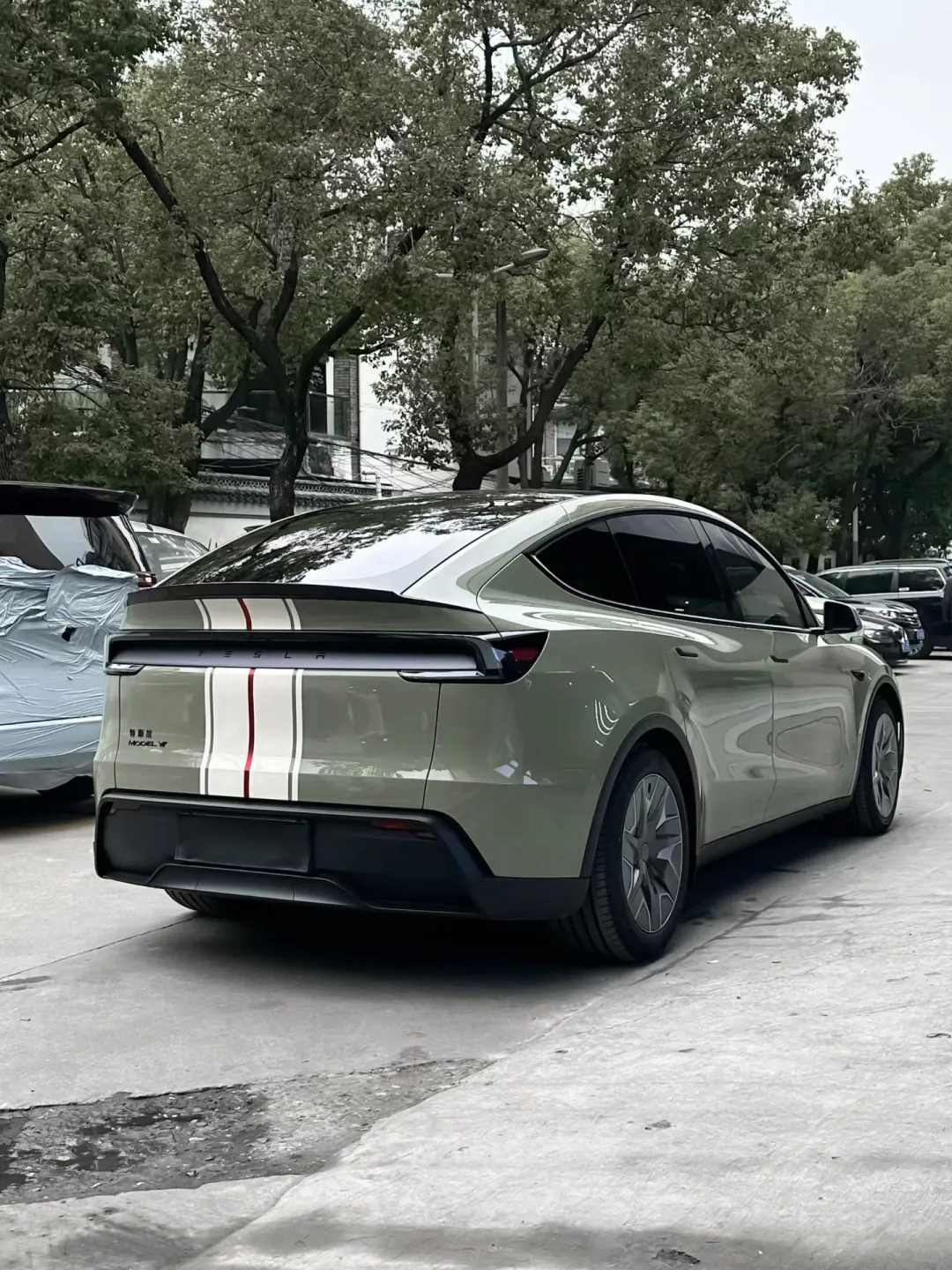 Ravoony Plus PET Gloss Khaki Green Car Vinyl Wrap review William Brooks