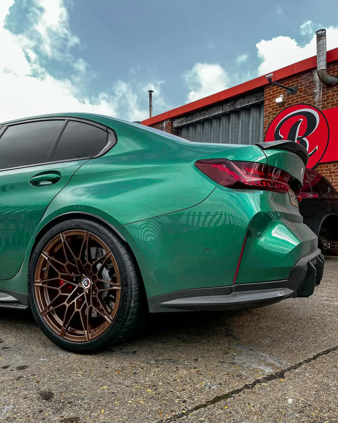 Ravoony Plus Gloss Paint Metallic Isle Of Man Green Car Vinyl Wrap review Signature Vehicle Skins 00