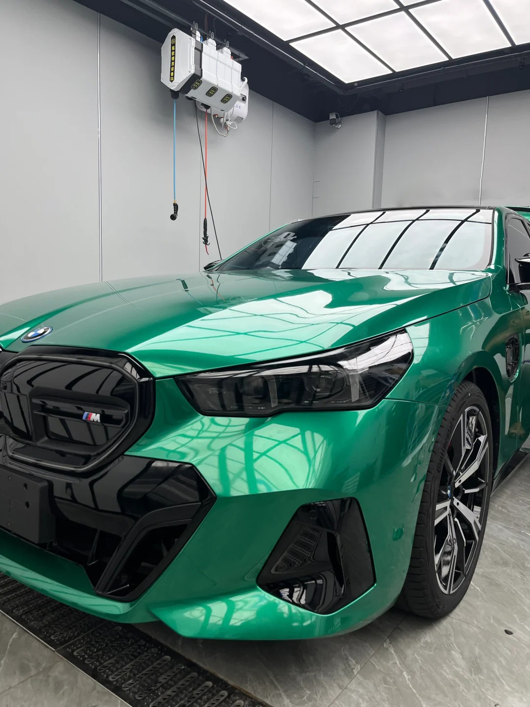 Ravoony Plus Gloss Paint Metallic Isle Of Man Green Car Vinyl Wrap review Vertex Wraps Studio