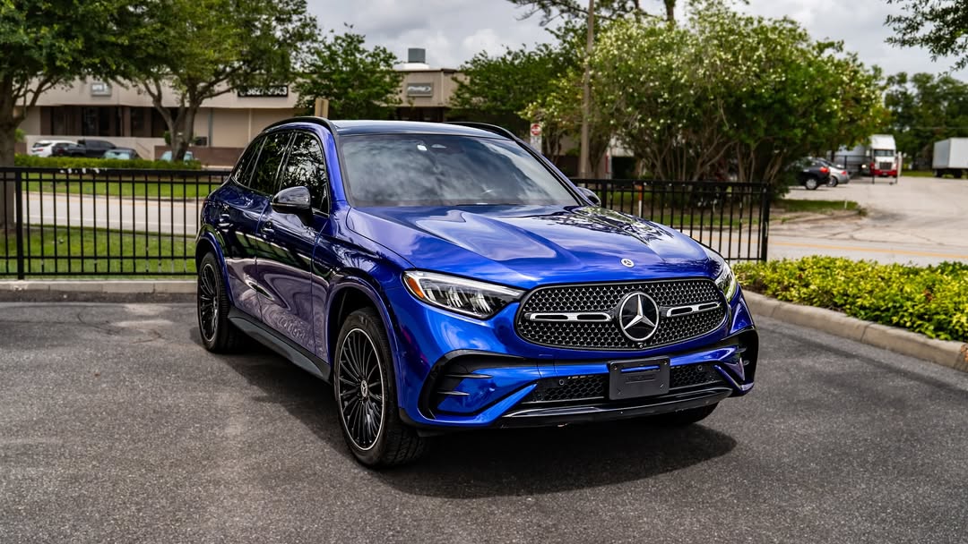 Ravoony Plus PET Gloss Metallic Blueberry Blue Vinyl Car Wrap review Grace Simmons 00