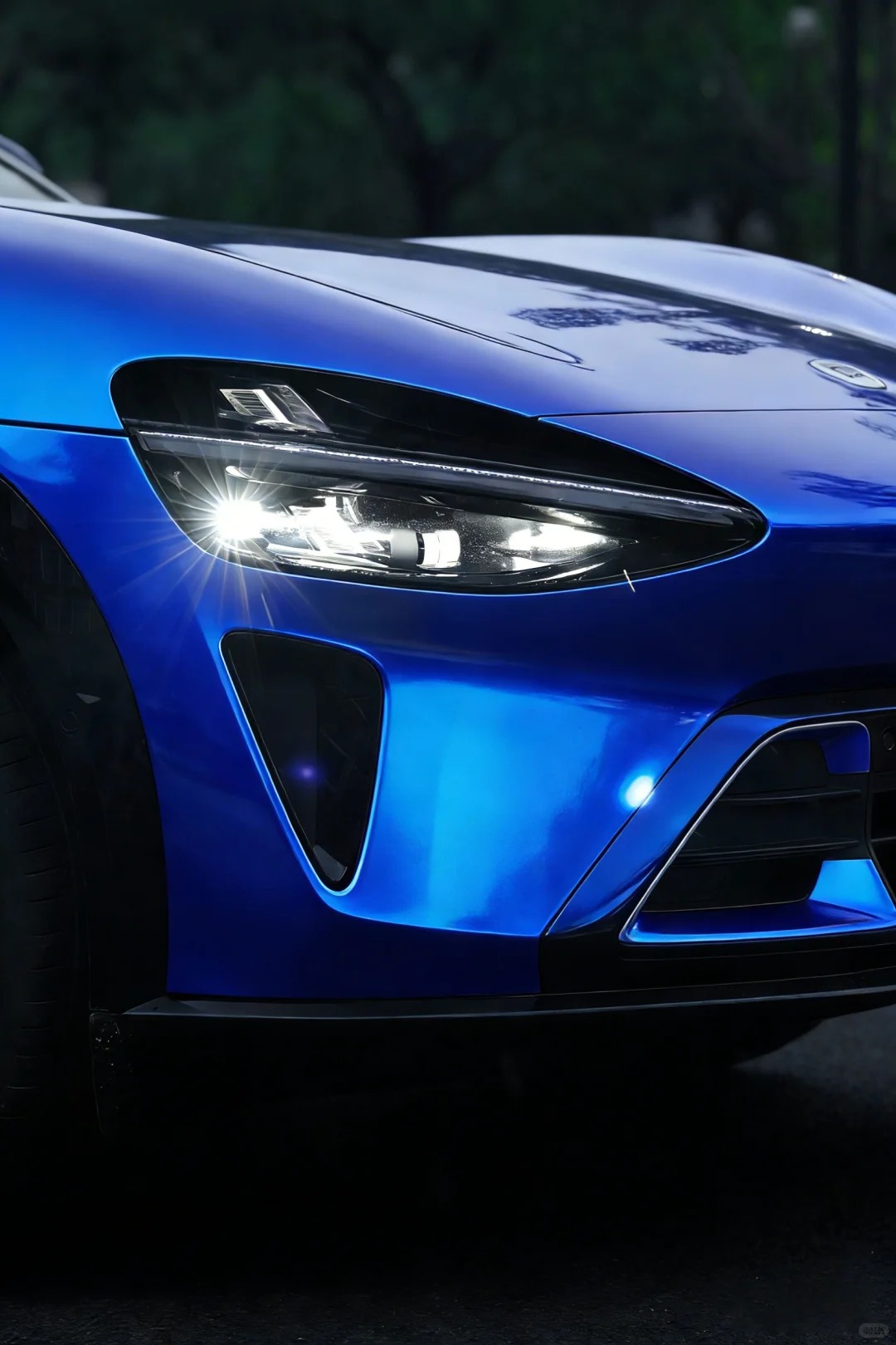 Ravoony Plus PET Gloss Metallic Blueberry Blue Vinyl Car Wrap review Vertex Auto Coatings 01