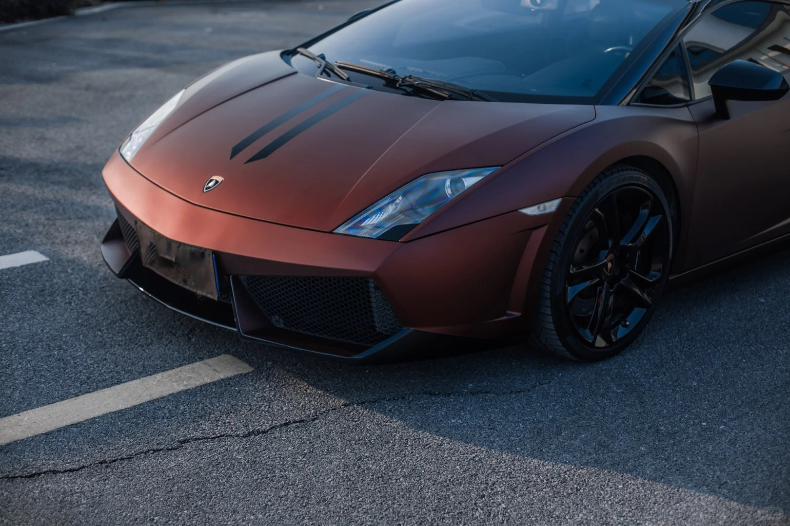 Ravoony Plus Ultimate Flat Coffee Brown Car Wrap review Zara Al-Mansoori 00