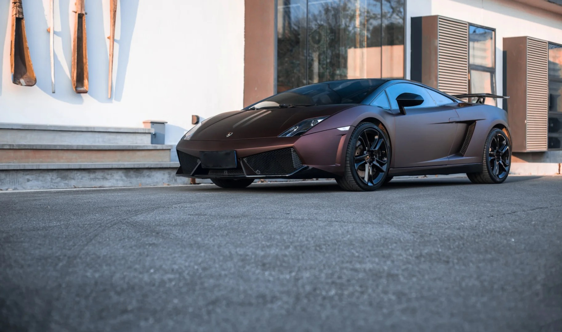 Ravoony Plus Ultimate Flat Coffee Brown Car Wrap review Zara Al-Mansoori 02