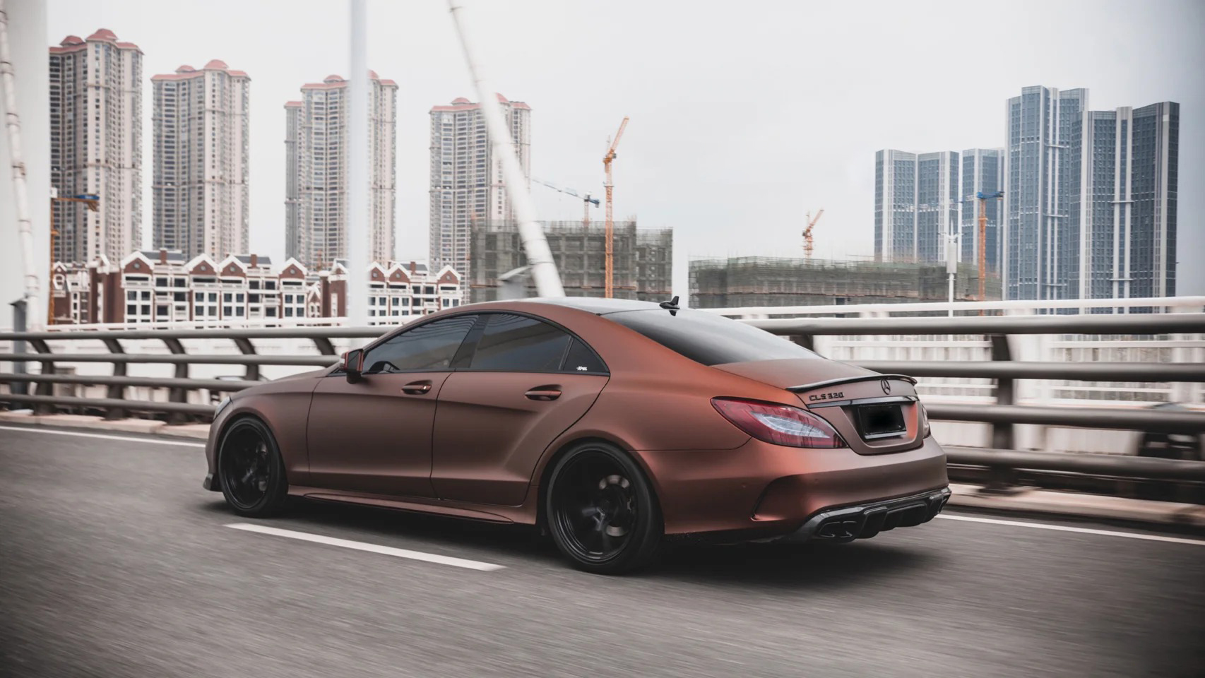 Ravoony Plus Ultimate Flat Coffee Brown Car Wrap review Chloe Thompson 01