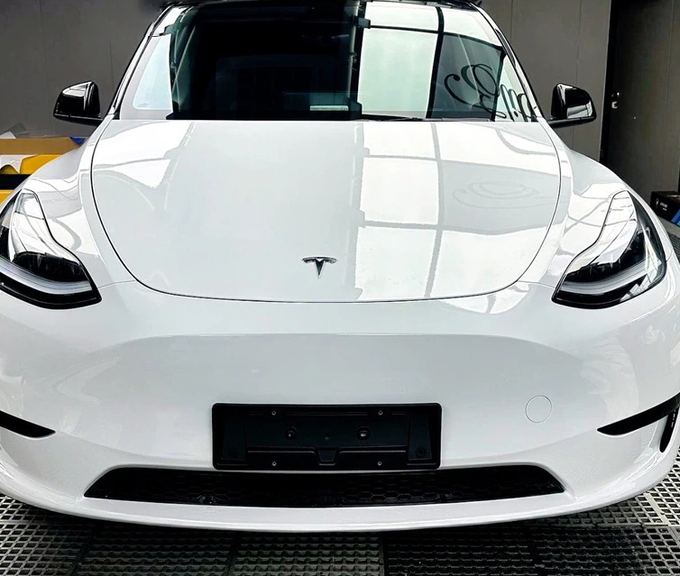 Ravoony Pro TPU Gloss Crystal White PPF Film review Apex Armor Studio 01