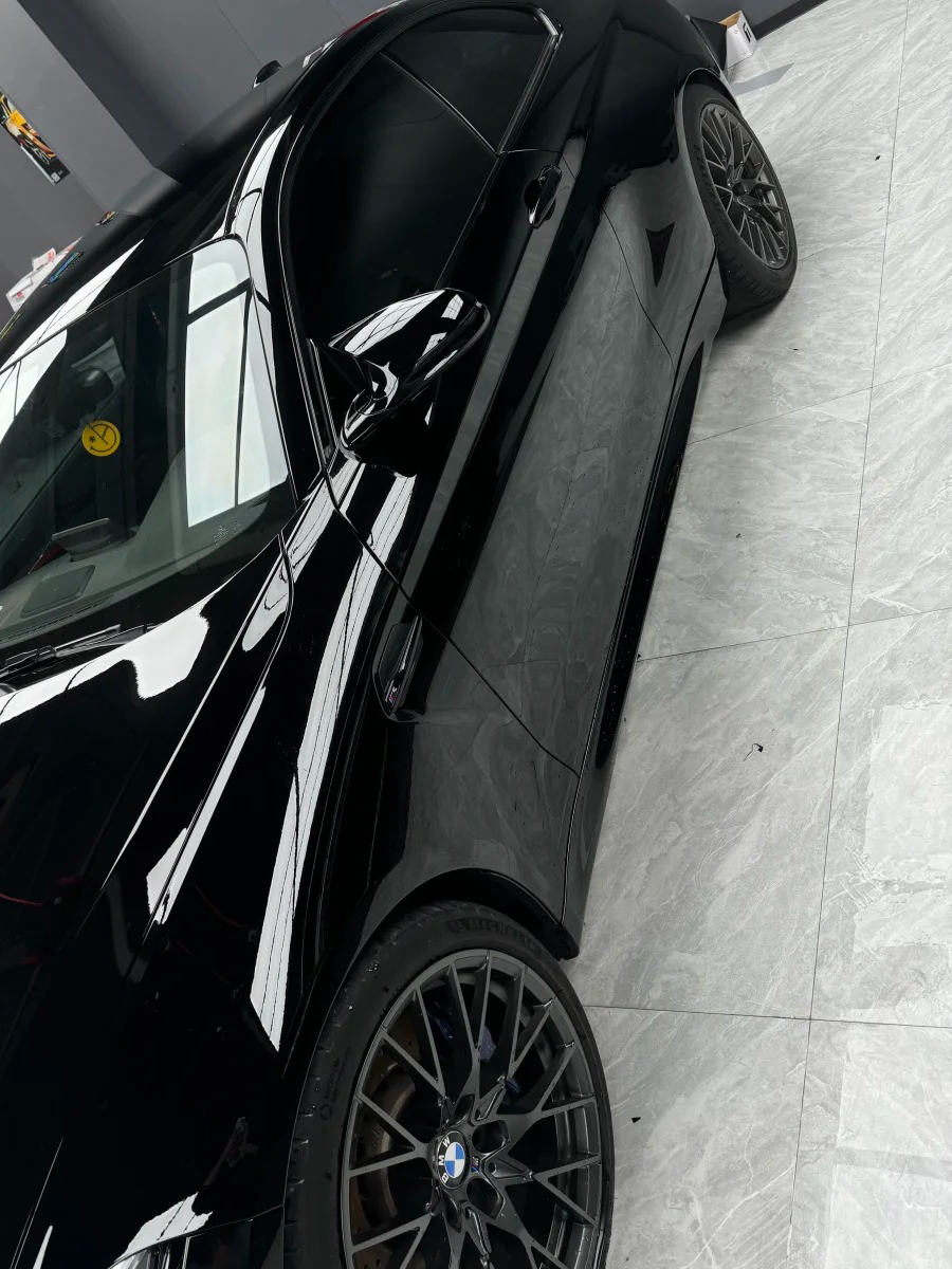 Ravoony Pro TPU Super Glossy Black PPF Film review Nia Johnson 02