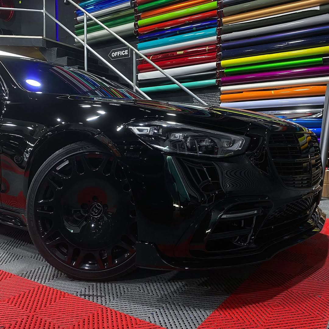 Ravoony Pro TPU Super Glossy Black PPF Film review Jada Park 03