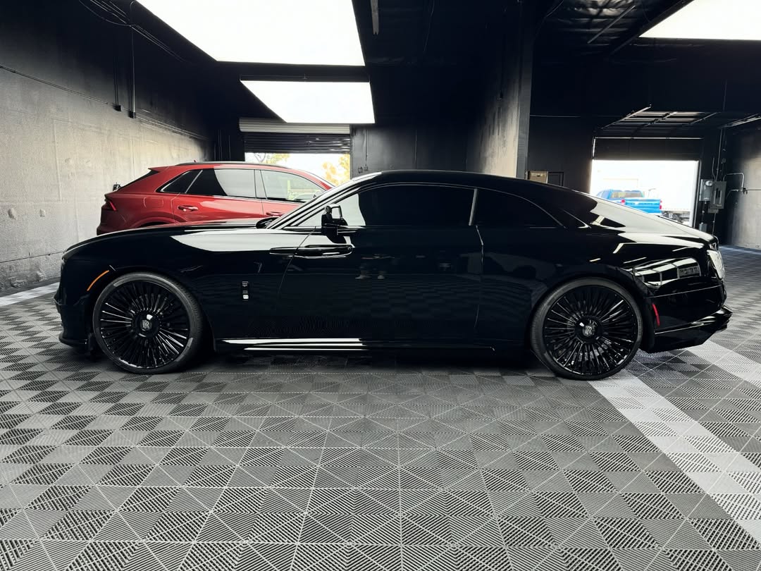 Ravoony Pro TPU Super Glossy Black PPF Film review Andre Wilson 02