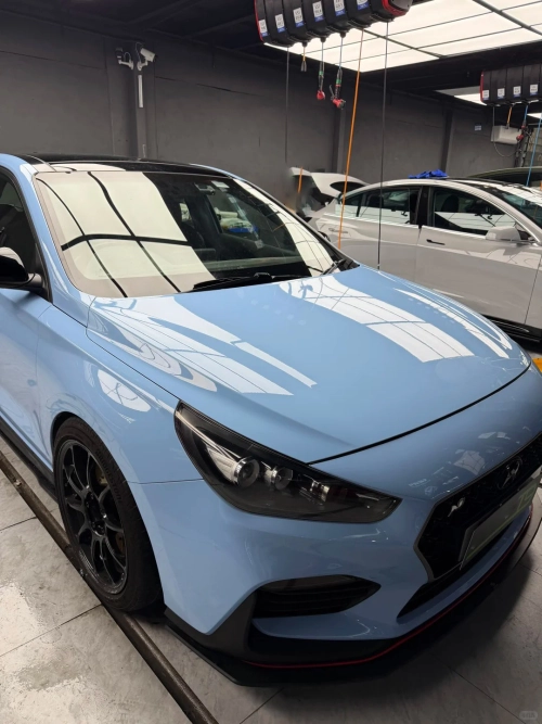 Ravoony Plus Glossy Zandvoort Blue Car Wrap review 