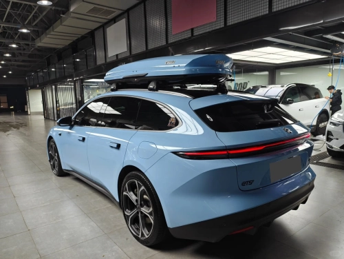 Ravoony Plus Glossy Zandvoort Blue Car Wrap review 