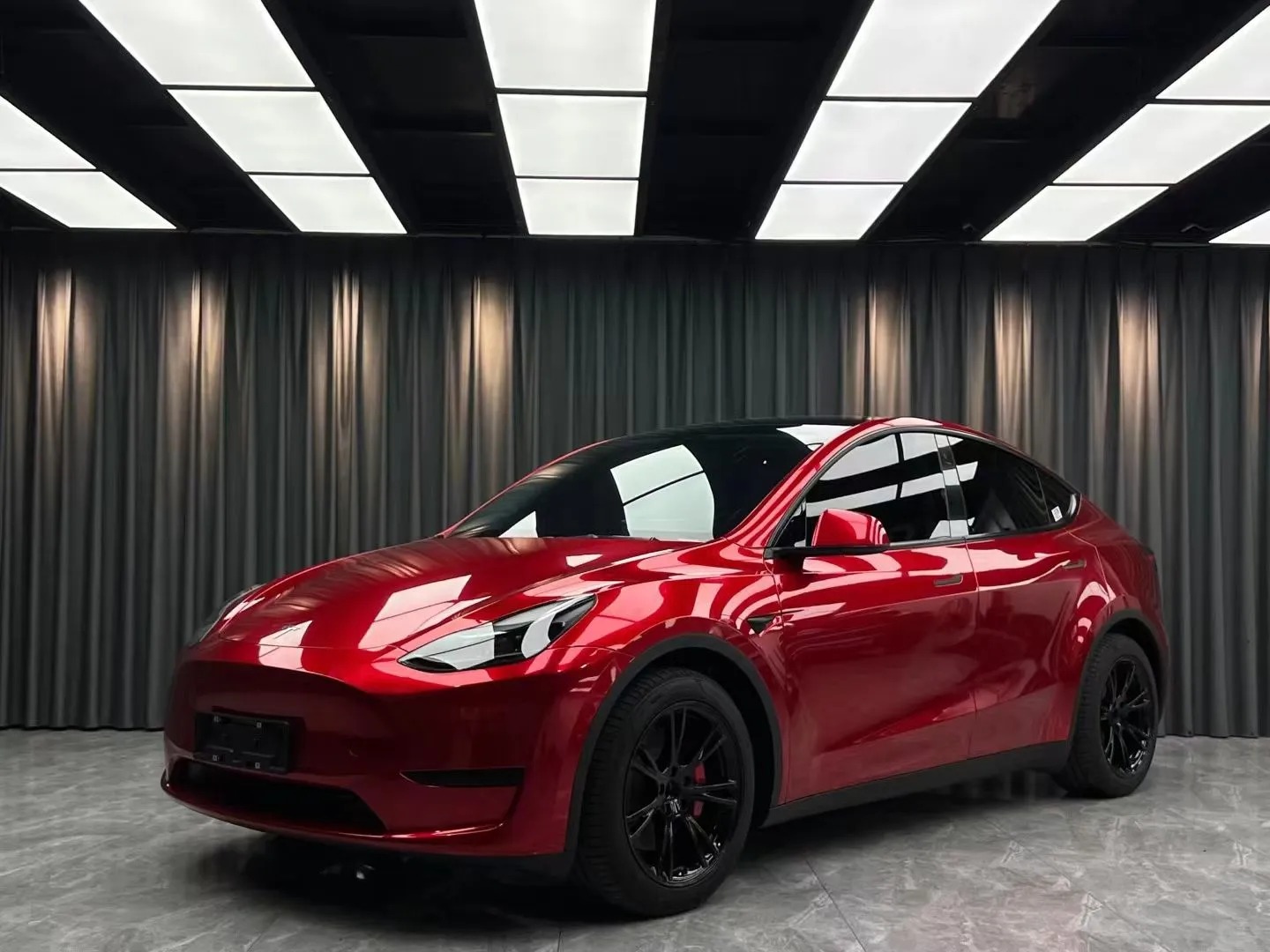 Ravoony Pro TPU Tesla Gloss Midnight Cherry Red PPF Film review Diego Silva 02