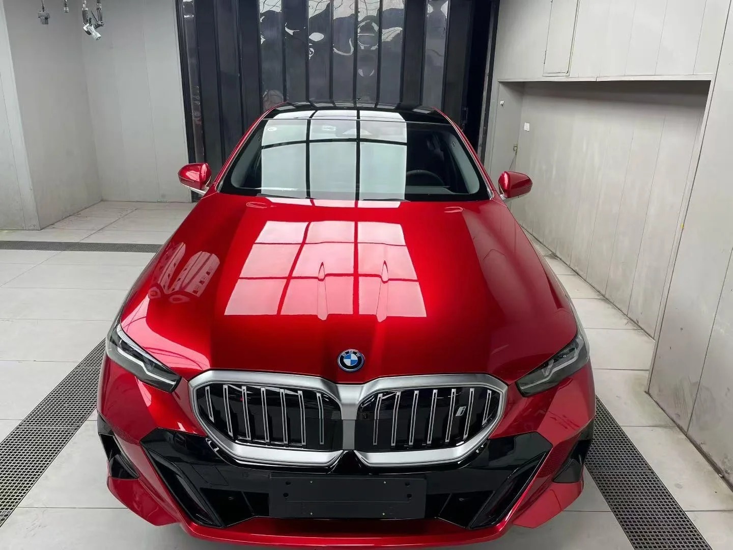 Ravoony Pro TPU Tesla Gloss Midnight Cherry Red PPF Film review AMP Auto Films 01