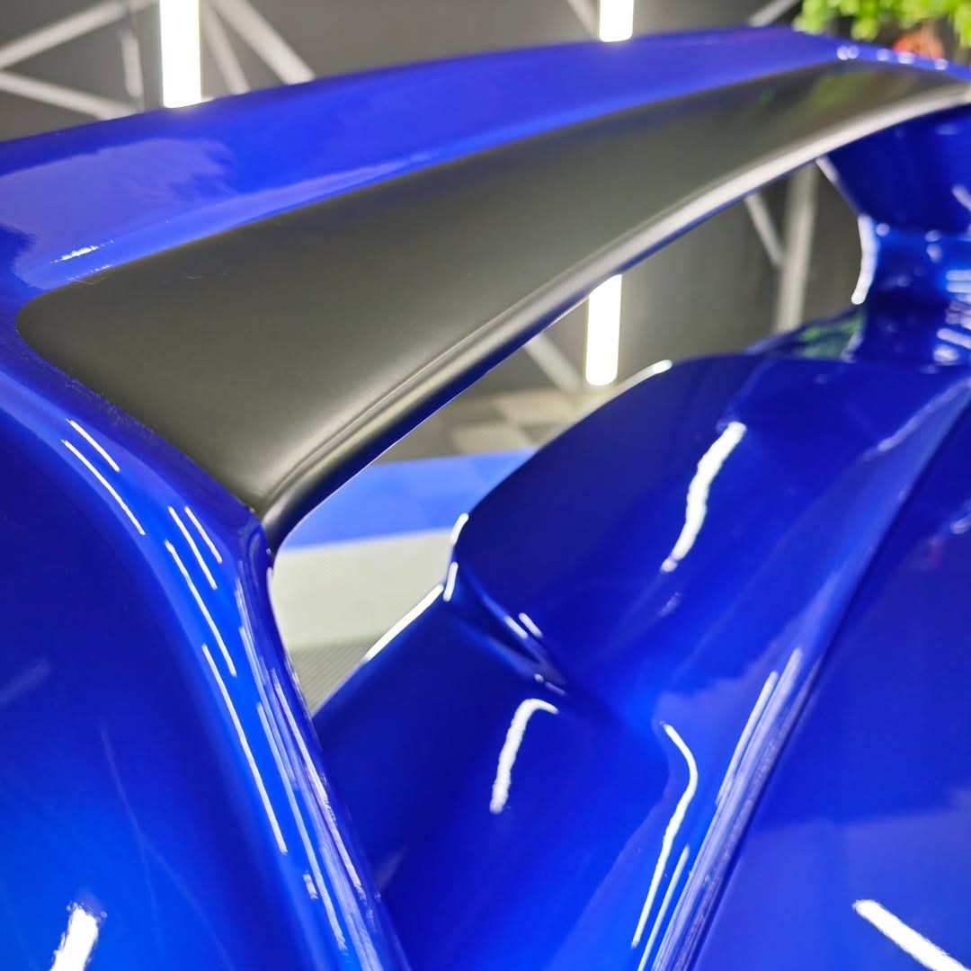 Ravoony Plus PET Tesla Gloss Deep Blue Vinyl Car Wrap review Nautical Finish Studio 05