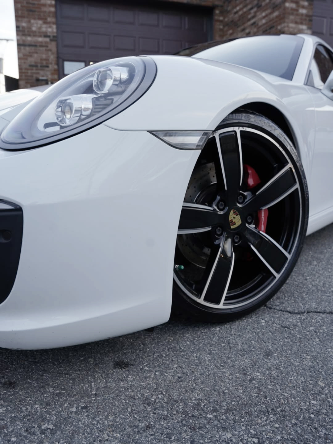 Ravoony Plus PET Gloss White Car Wrap review Nova Whitlock 01