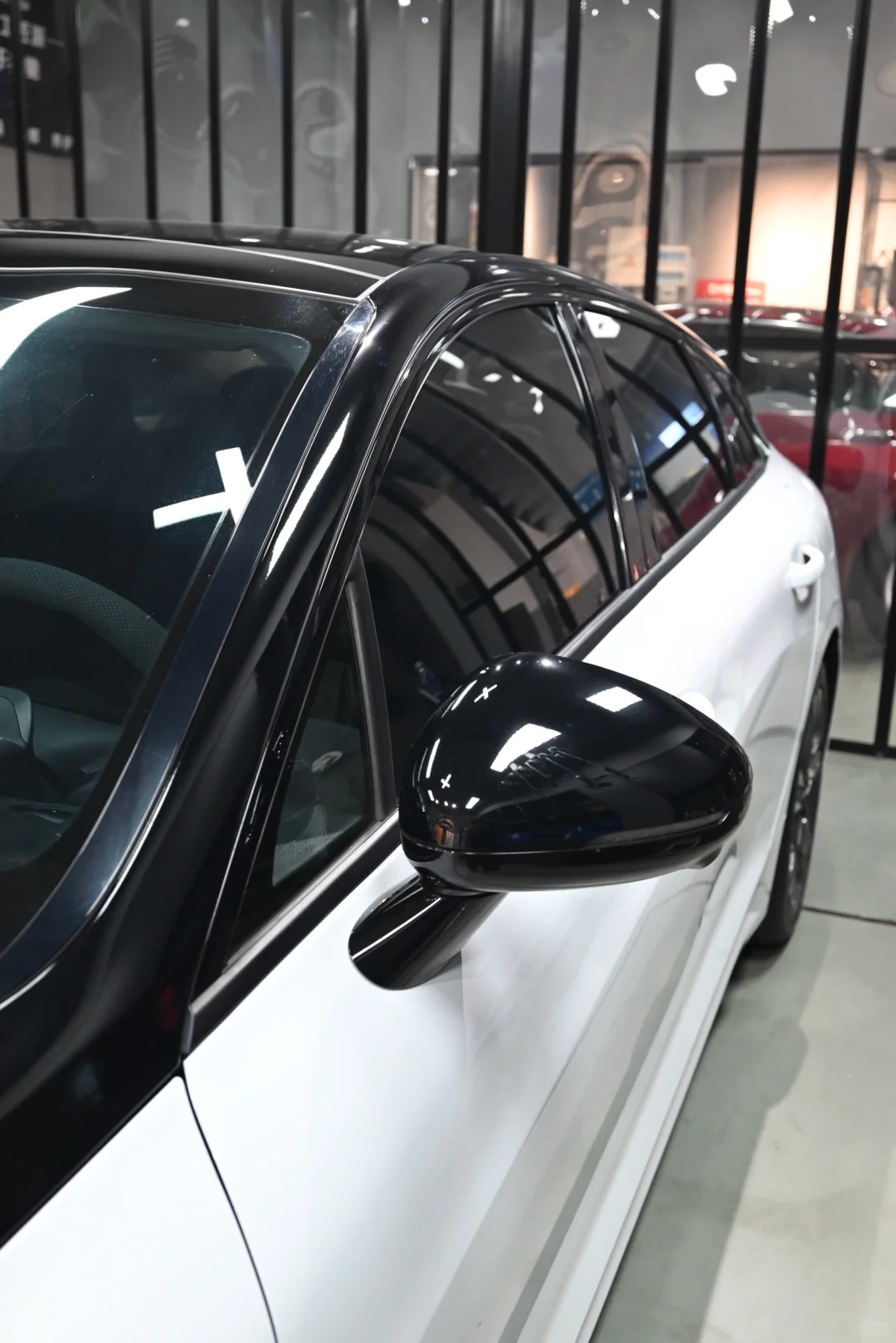 Ravoony Plus PET Gloss White Car Wrap review Zero One Customs 01