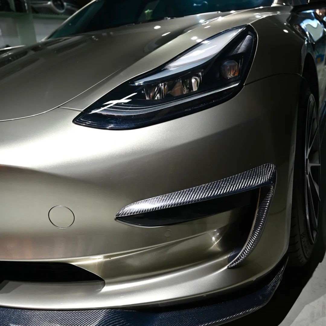 Ravoony Plus PET Glossy Metallic Aventurine Green Car Vinyl Wrap review Maya O'Connell 01