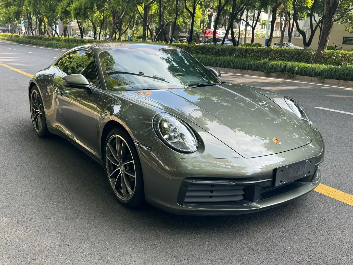 Ravoony Plus PET Glossy Metallic Aventurine Green Car Vinyl Wrap review Kai Thorne