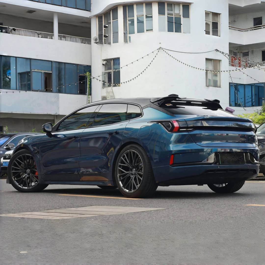 Ravoony Plus Glossy Liquid Metallic Interstellar Blue Car Vinyl Wrap review Andre Wilson