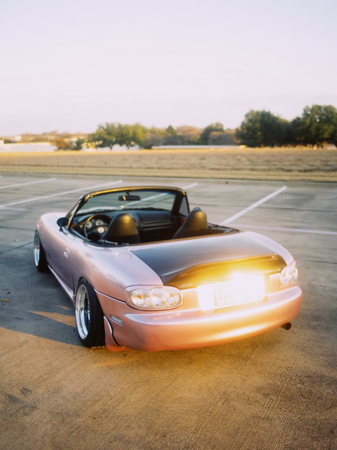 Ravoony Plus Bentley Gloss Passion Pink Vinyl Car Wrap review avmizu 04