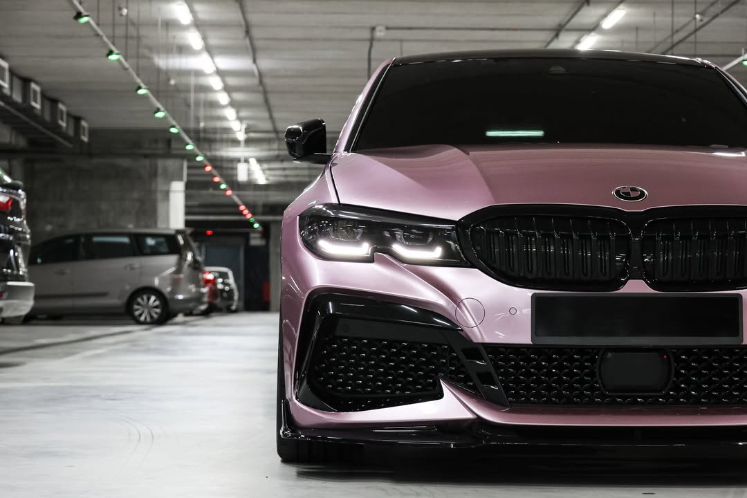 Ravoony Plus Bentley Gloss Passion Pink Vinyl Car Wrap review Riley Matthews 07